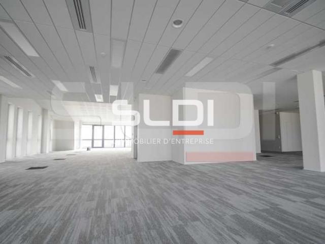 Bureaux A VENDRE OU A LOUER - VENISSIEUX - 1 066 m²