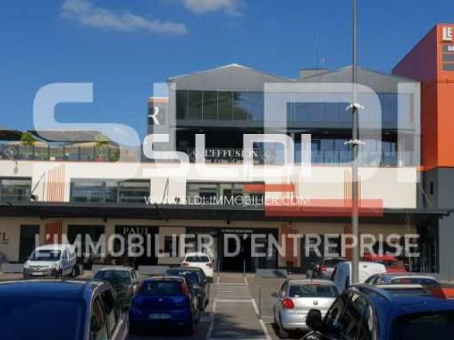 Bureaux A VENDRE - BOURGOIN JALLIEU - 667,15 m²