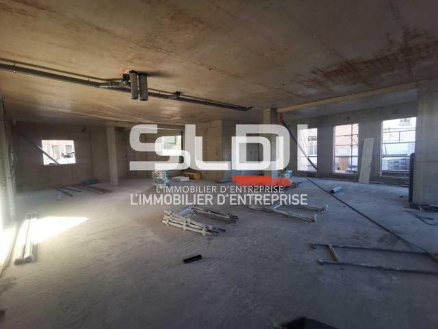 Bureaux A LOUER - PONT DE CHERUY - 130 m²