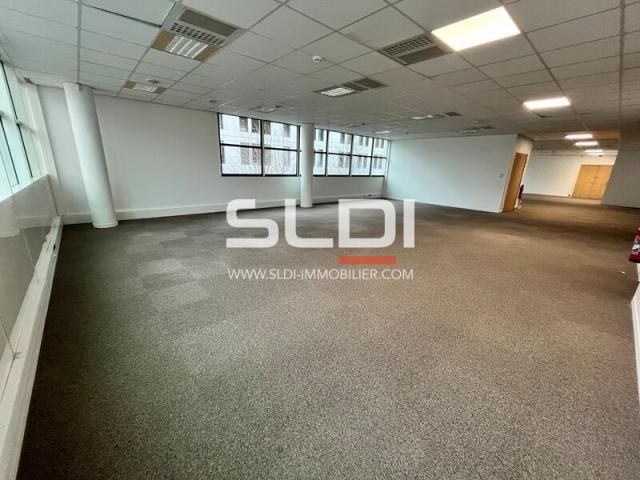 Bureaux A LOUER - LYON - 2 350 m²