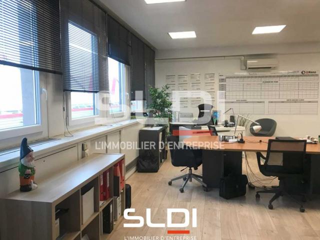 Bureaux A LOUER - DECINES CHARPIEU - 175 m²