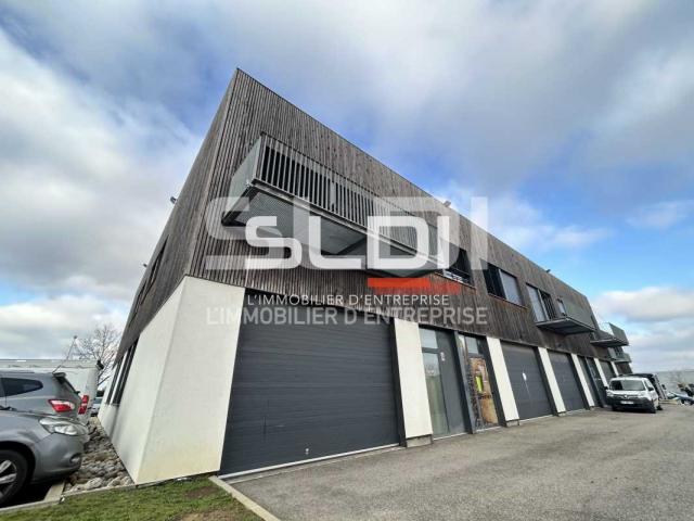 Locaux d'activités A VENDRE - MONTANAY - 133 m²