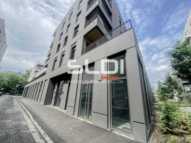 Commerces A LOUER - VILLEURBANNE - 399 m²