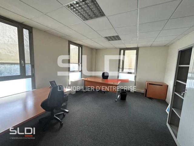 Bureaux A LOUER - LIMAS - 537 m²