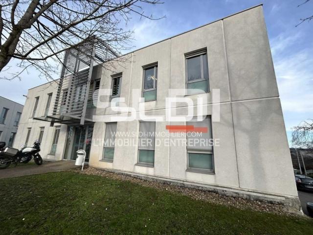 Bureaux A LOUER - LIMAS - 537 m²