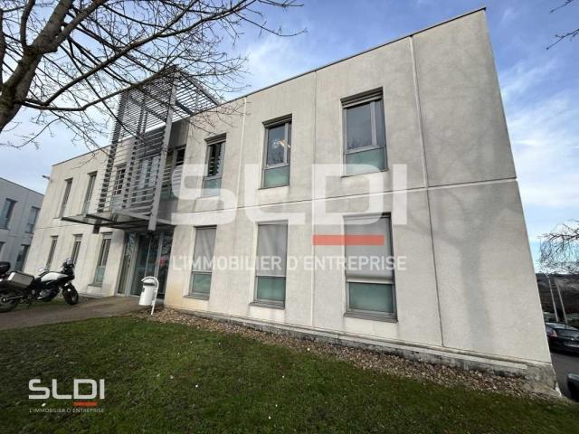 Bureaux A LOUER - LIMAS - 537 m²
