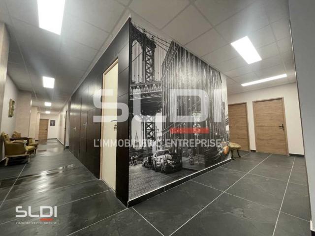 Bureaux A LOUER - SAINT PRIEST - 75 m²