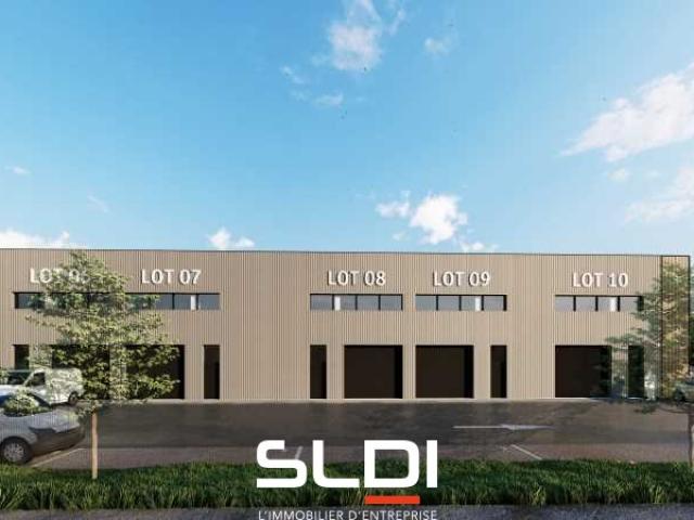 Locaux d'activités A VENDRE OU A LOUER - SAINT BERON - 1 407 m²