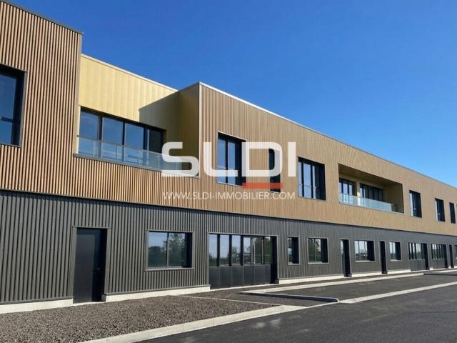 Locaux d'activités A LOUER - LA BOISSE - 7 369 m²