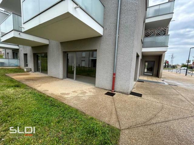 Commerces A LOUER - ANSE - 128 m²
