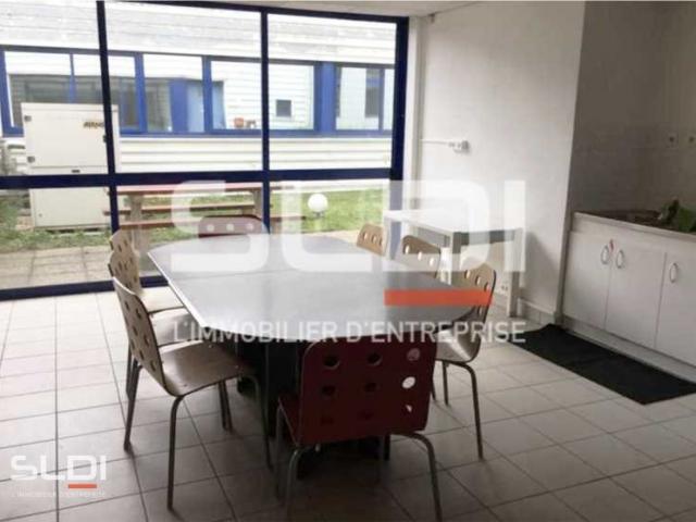 Bureaux A LOUER - SAINT FONS - 21 m²