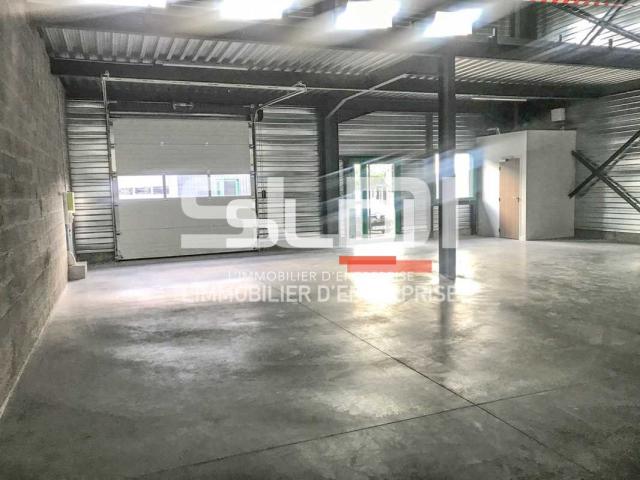 Locaux d'activités A LOUER - TIGNIEU JAMEYZIEU - 230 m²