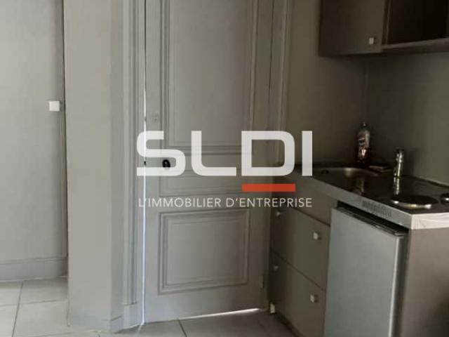 Bureaux A LOUER - FLEURIEU SUR SAONE - 122 m²