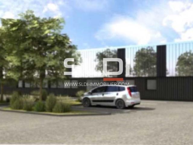Locaux d'activités A VENDRE OU A LOUER - BRON - 1 970 m²