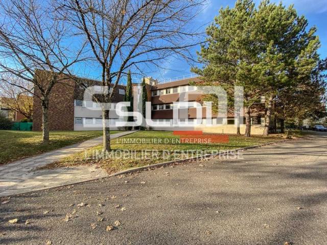 Bureaux A LOUER - BRON - 255 m²