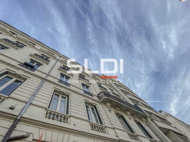 Bureaux A VENDRE - LYON - 150 m²