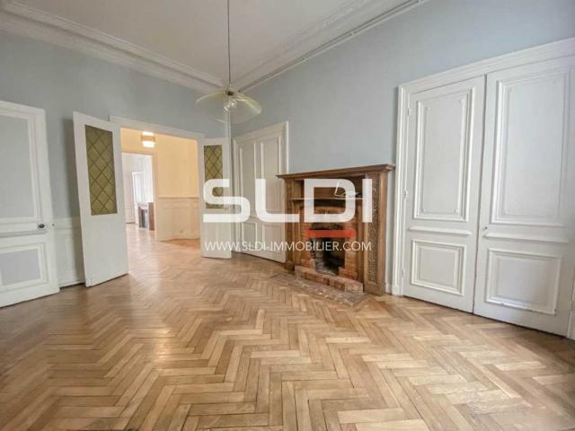 Bureaux A VENDRE - LYON - 150 m²