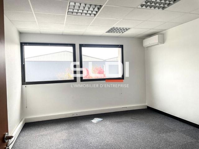 Bureaux A LOUER - RILLIEUX LA PAPE - 111 m²