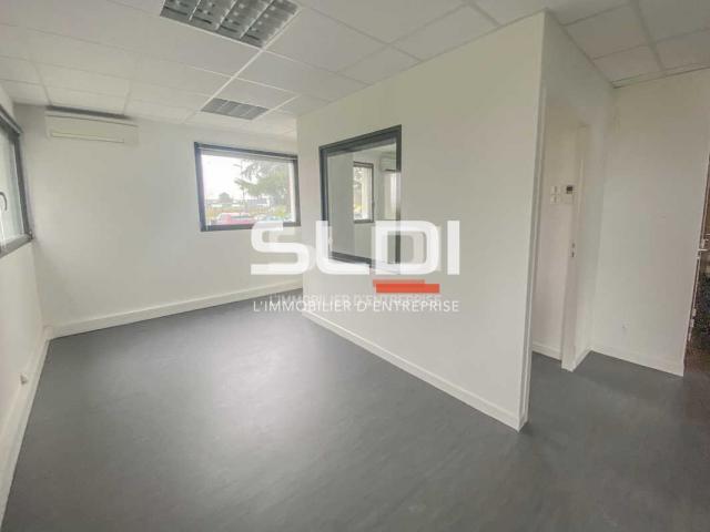 Bureaux A LOUER - RILLIEUX LA PAPE - 111 m²