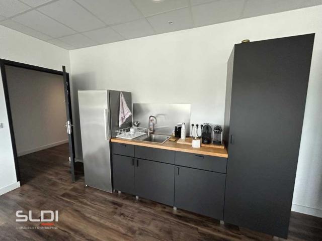 Bureaux A LOUER - MARCILLY D'AZERGUES - 88 m²