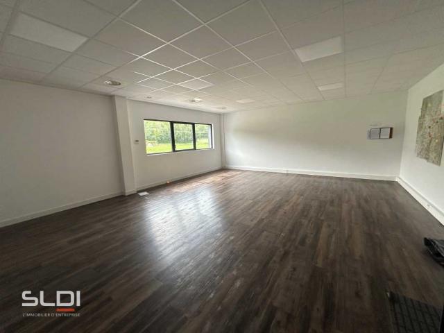 Bureaux A LOUER - MARCILLY D'AZERGUES - 88 m²