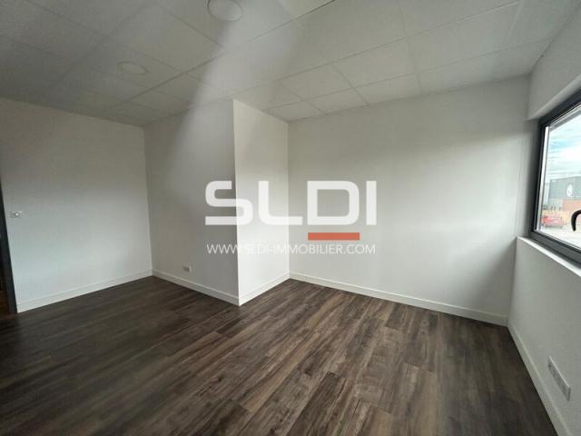 Bureaux A LOUER - MARCILLY D'AZERGUES - 88 m²