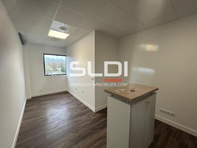 Bureaux A LOUER - MARCILLY D'AZERGUES - 88 m²