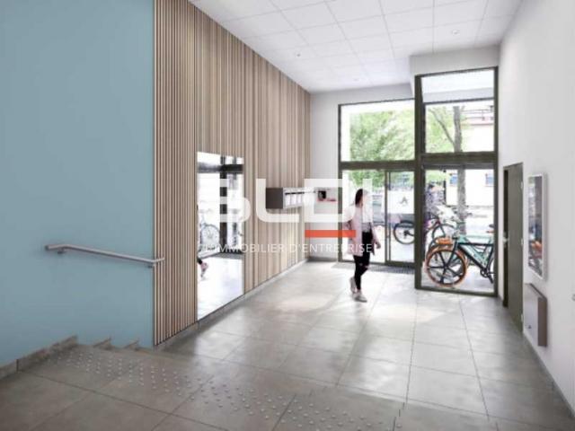 Locaux d'activités A VENDRE - LYON - 1 479 m²