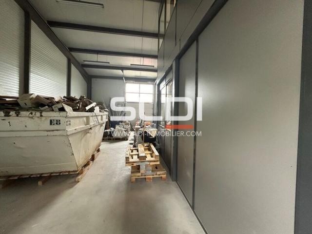 Locaux d'activités A LOUER - BEYNOST - 127 m²
