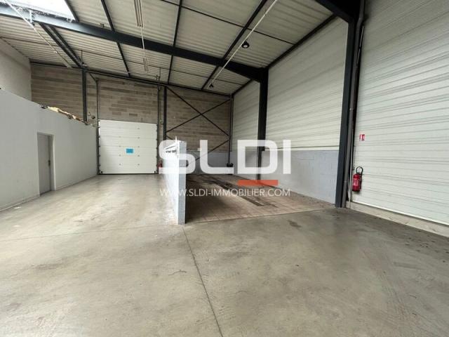 Locaux d'activités A LOUER - NEUVILLE SUR SAONE - 565 m²