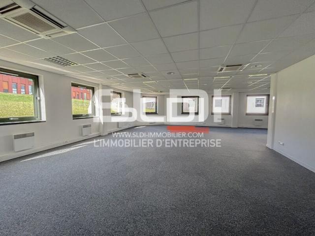 Bureaux A LOUER - LIMONEST - 92 m²