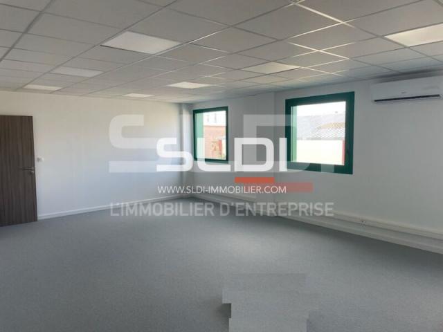 Locaux d'activités A LOUER - MIONS - 154 m²