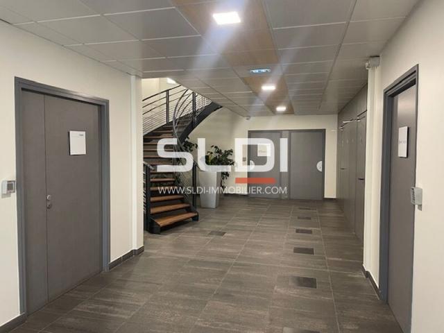 Bureaux A LOUER - SAINT PRIEST - 318 m²