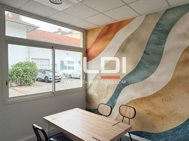 Bureaux A LOUER - LYON - 410 m²