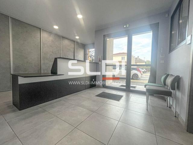 Bureaux A LOUER - AMBERIEU EN BUGEY - 300 m²