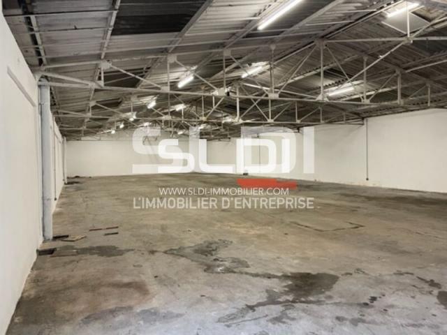 Locaux d'activités A LOUER - VILLEURBANNE - 760 m²