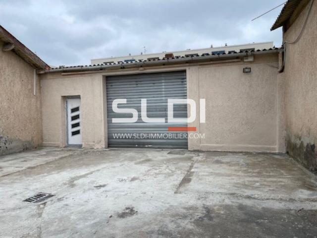 Locaux d'activités A LOUER - VILLEURBANNE - 760 m²