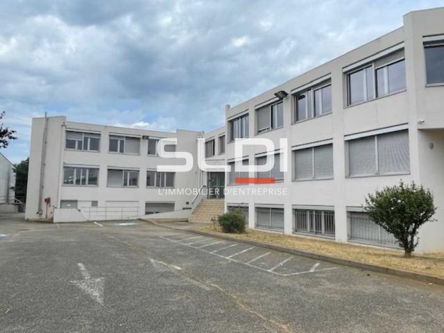Bureaux A LOUER - CHASSIEU - 1 175 m²