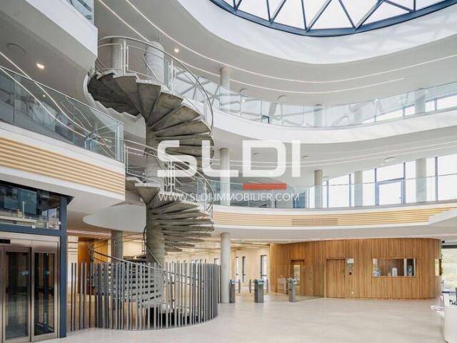 Bureaux A LOUER - LIMONEST - 3 448 m²