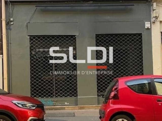 Commerces A VENDRE - LYON - 196 m²