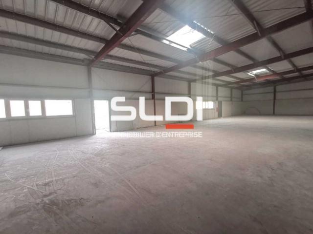 Locaux d'activités A LOUER - BOURGOIN JALLIEU - 218 m²