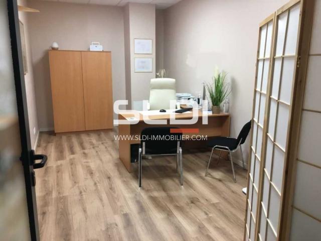 Bureaux A VENDRE - BOURGOIN JALLIEU - 388 m²