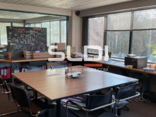 Bureaux A VENDRE - LISSIEU - 315 m²
