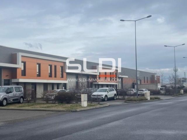 Locaux d'activités A LOUER - MEYZIEU - 202 m²
