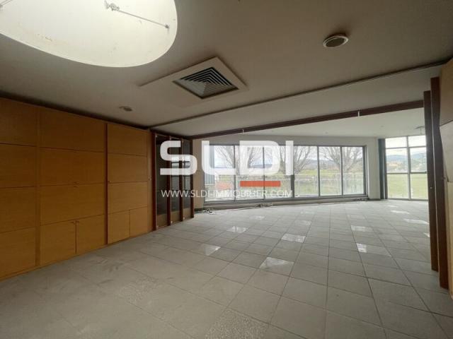 Bureaux A LOUER - BRINDAS - 400 m²