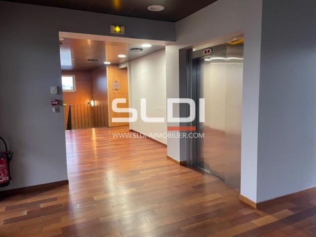 Bureaux A LOUER - RILLIEUX LA PAPE - 28 m²
