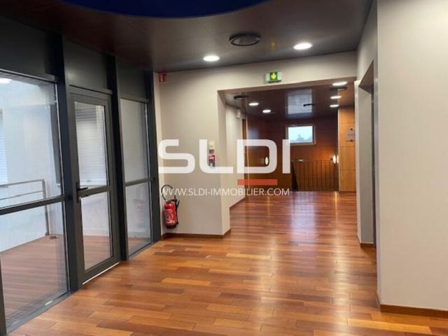 Bureaux A LOUER - RILLIEUX LA PAPE - 28 m²