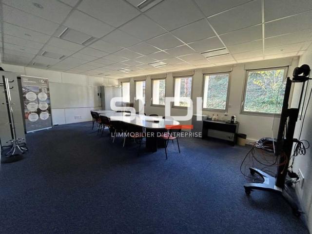 Bureaux A VENDRE - ECULLY - 593 m²