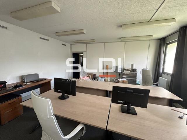 Bureaux A LOUER - ECULLY - 229 m²