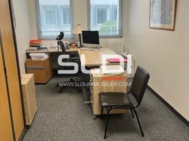 Bureaux A LOUER - ECULLY - 229 m²